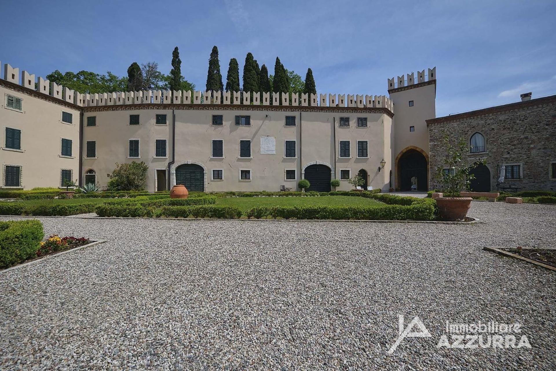 Al Castello - Immobiliare Azzurra